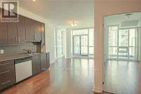 1 room apartment of 482 m² in Toronto