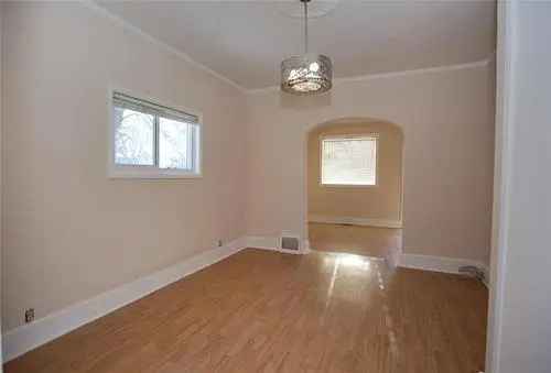 Cozy House For Sale Perfect Starter Retirement Investment