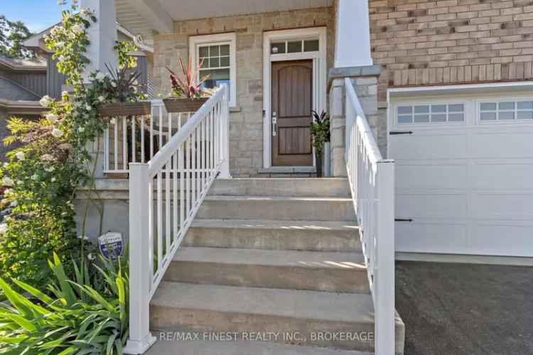 Luxury 4-Bedroom Family Home with Swim Spa