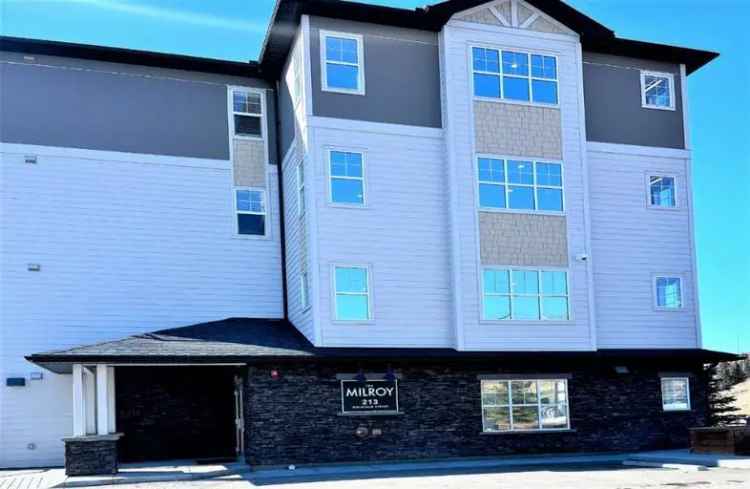 Apartment For Rent in Town of Cochrane, Alberta