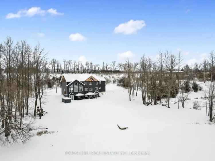 Luxury Chemong Lake Waterfront Home