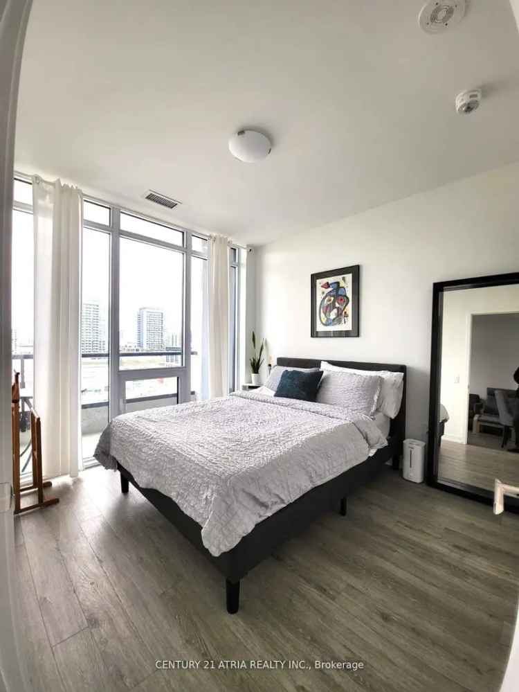 Condo For Rent in Richmond Hill, Ontario