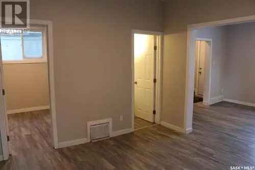 House For Sale In Pleasant Hill, Saskatoon, Saskatchewan