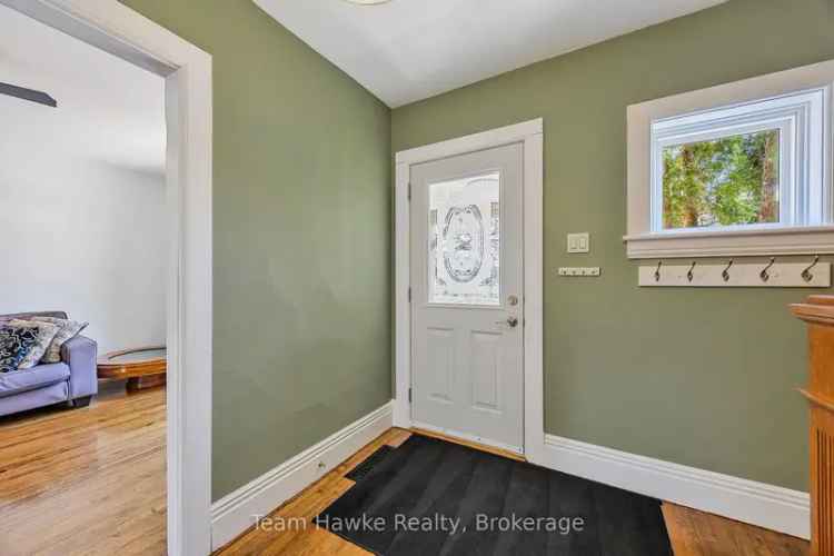 Midlands 3-Bedroom Century Home - Perfect Starter Home