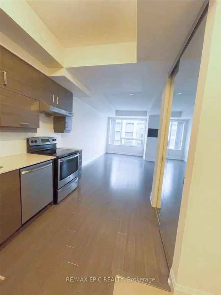 Rent Spacious 1+1 Unit in Luxurious Uptown Markham with Modern Amenities