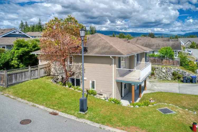 3 Bedroom Ocean View Home with Suite Option Sechelt Sunshine Coast