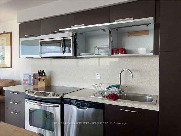 Condo For Rent in 386, Yonge Street, Kingston, Ontario