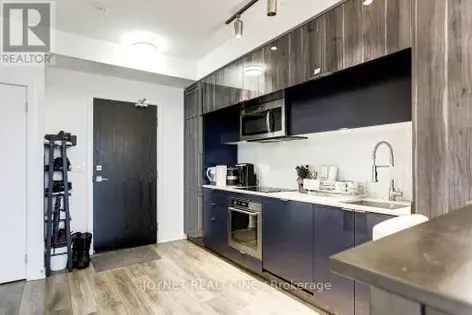 1 room apartment of 65 m² in Toronto