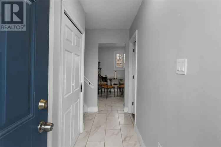 5 Bedroom Home near Cambrian College Sudbury