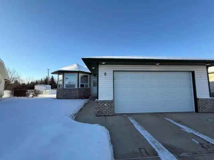 House For Rent in City of Lacombe, Alberta