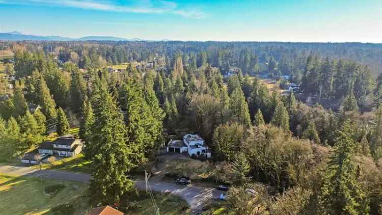 Luxury 5-Bed 4-Bath Home on 236 Acres with 4-Car Garage