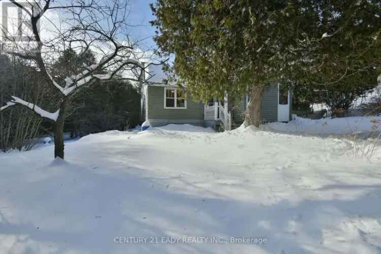 Country Home near Renfrew and Calabogie