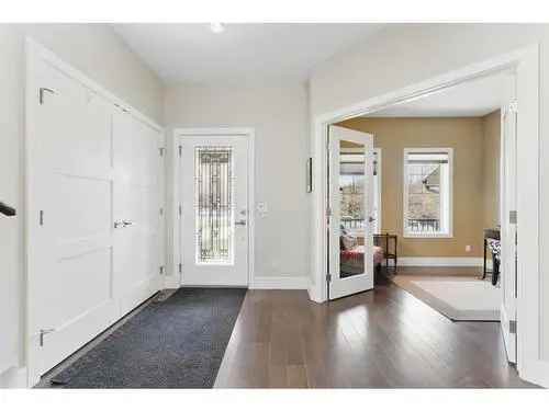 House For Sale in Parkdale Calgary