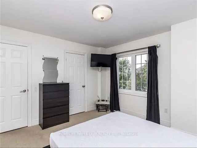 Upgraded Home Near Mt Pleasant Go Station 4 Spacious Bedrooms