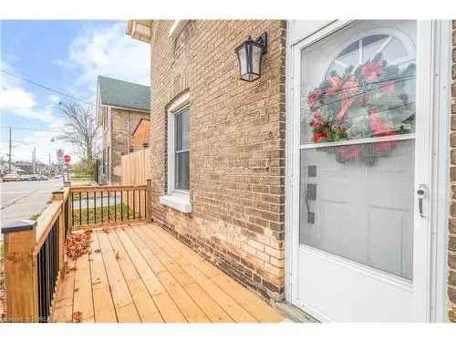 House For Sale In Eagle Place, Brantford, Ontario