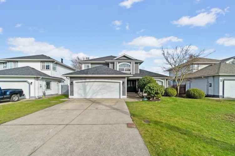 Luxury Cloverdale Home 3 Beds Fully Renovated Dream Kitchen Prime Location