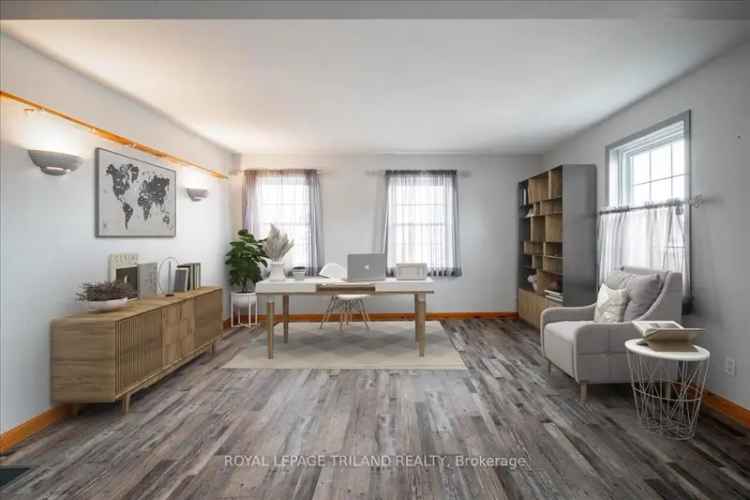 Glencoe Main Street Home - Family Living Commercial Potential