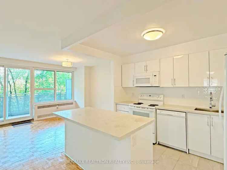 House For Rent in 10, Shallmar Boulevard, Toronto, Ontario