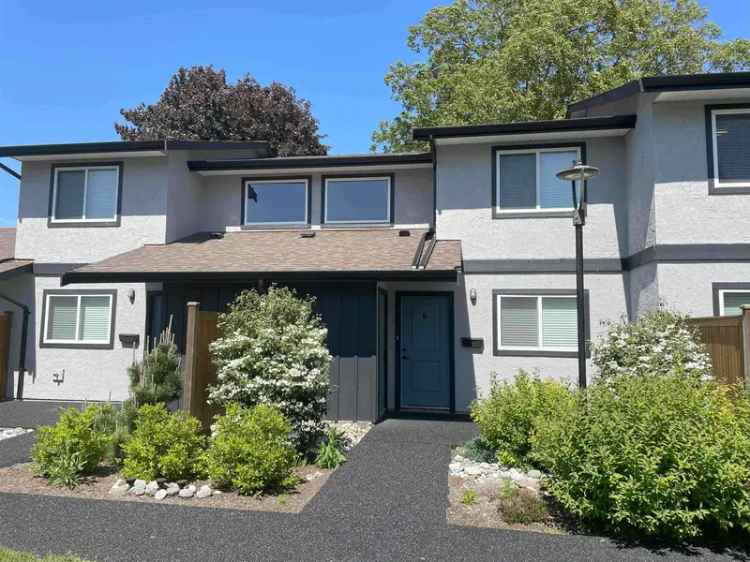 A $469,900.00 Townhouse with 2 bedrooms in Chilliwack Proper West, Chilliwack