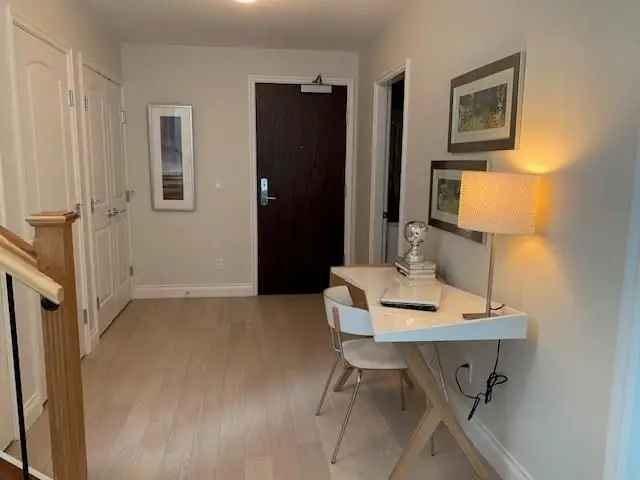 Lower Lonsdale Condo for Sale: Luxury Waterfront Living