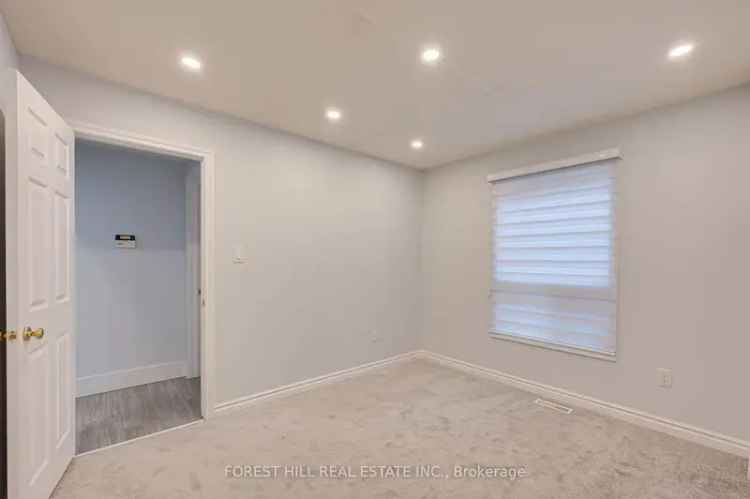 House For Sale in Vaughan, Ontario