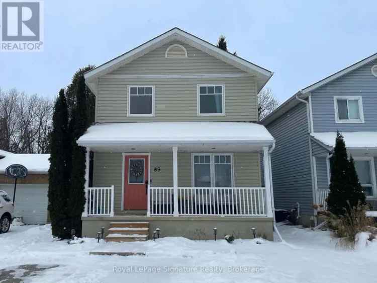 Charming 2-Storey Home in Collingwood with Private Yard and Trail Access