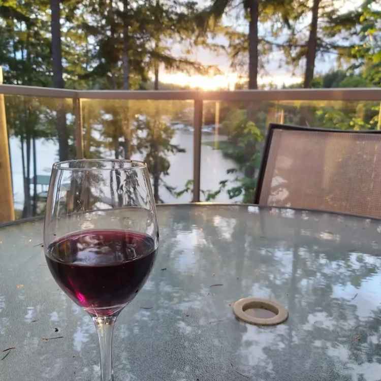 Sunshine Coast Waterfront Townhouse 1 4 Ownership at Painted Boat Resort