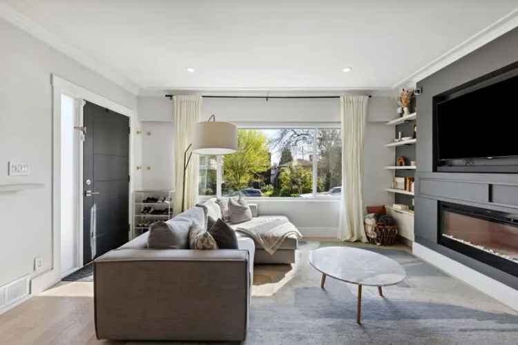 6 Bed 3 Bath Fraserhood House for Sale R2998544