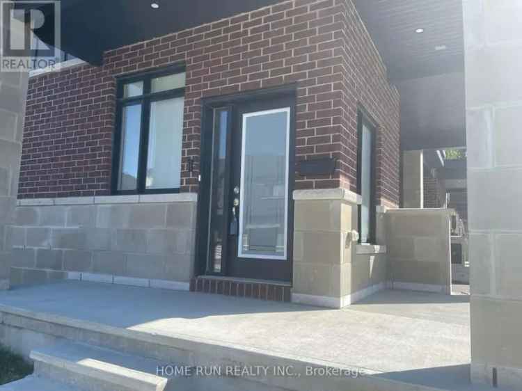 2-Bedroom Townhouse in Bridlewood Trails - Modern Kitchen Granite Countertops