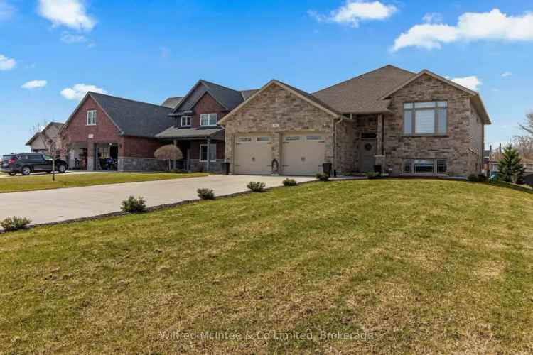 5-Bedroom Home in Tiverton Near Bruce Power