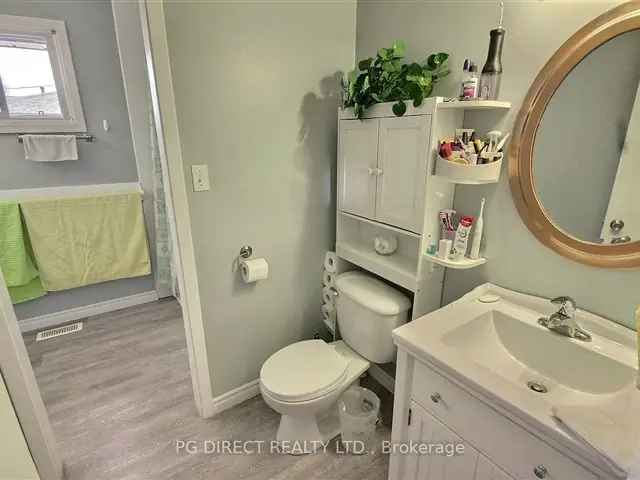 House For Sale in Quinte West, Ontario