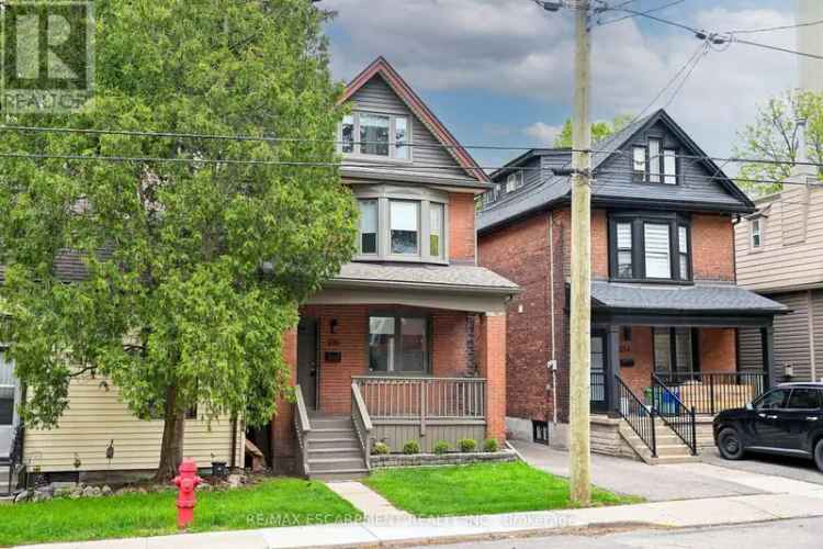 4 Bedroom 2.5 Bath Renovated Home Near Locke Street