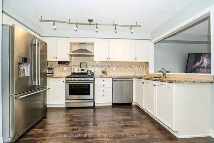 4-Bedroom Family Home in Gorham-College Manor