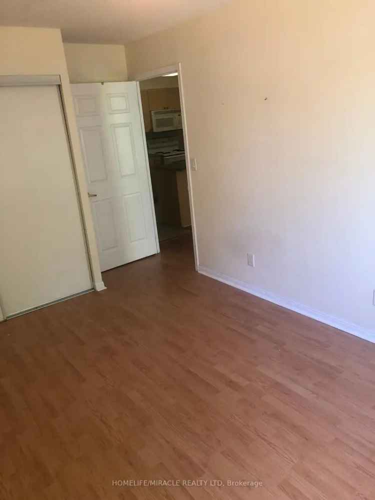 Spacious Open Concept Unit Near Finch Subway