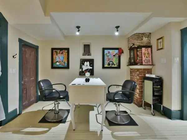 Commercial Duplex for Sale in Old Longueuil