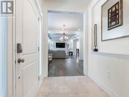 4 Bedroom Detached House In Oakville - Perfect For Families