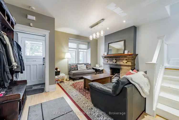 House For Sale in Toronto, Ontario