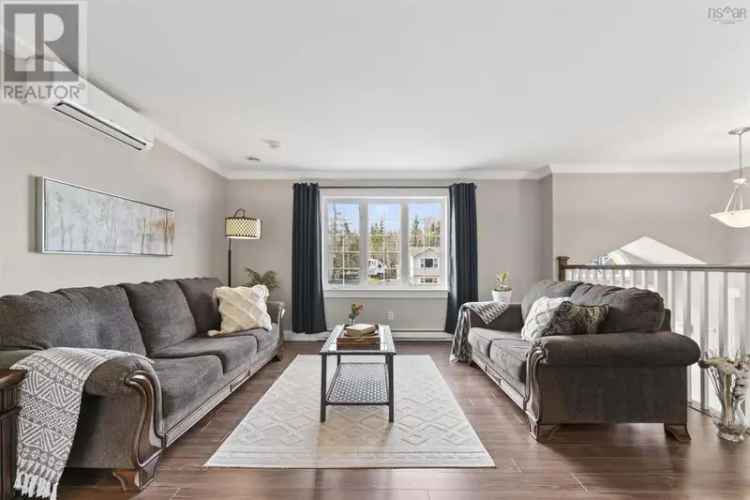 Elmsdale Family Home 4 Beds 2 Baths Detached Garage