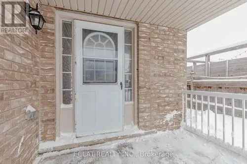 3 Bedroom Freehold Townhouse in Barrie Ontario