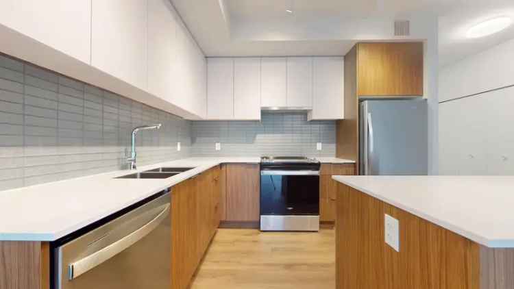 Buy Apartment in Downtown SQ Squamish with 2 Bedrooms and Modern Finishes