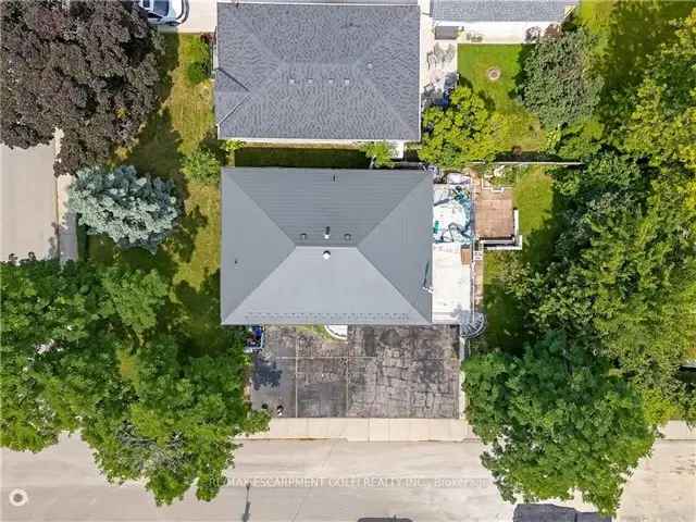 Hamilton South Bend Bungalow w Double Garage In-Law Potential