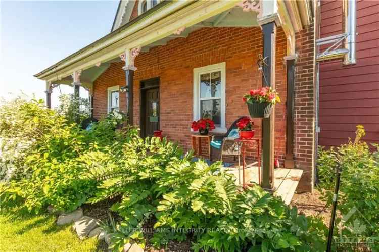 House For Sale in East Hawkesbury, Ontario