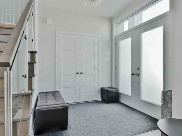 4+1 Bedroom Home for Sale in Montérégie Near Dix30