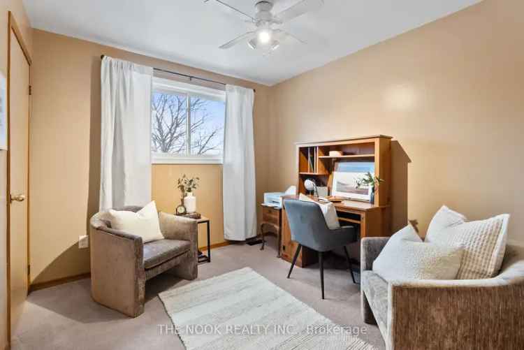Buy House in Bowmanville with Pool and Spacious Living Areas