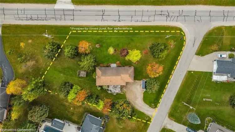 House For Sale in Howick, Ontario