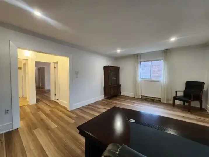 3 bed 2 baths apartment