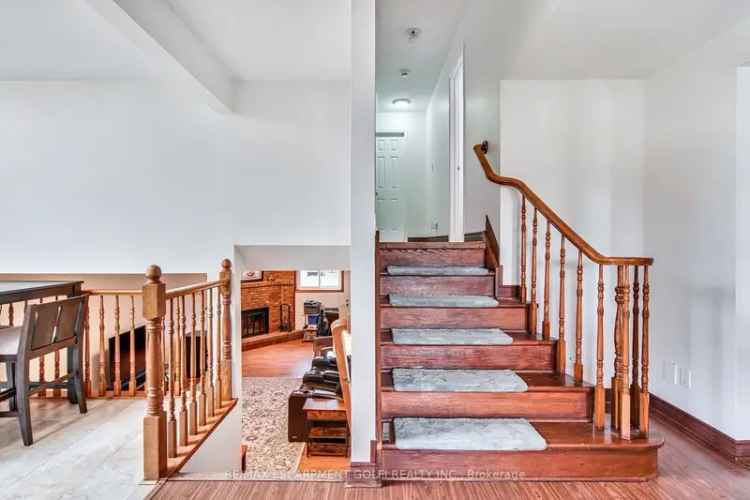 Updated 3 Bed 2 Bath Backsplit Family Home