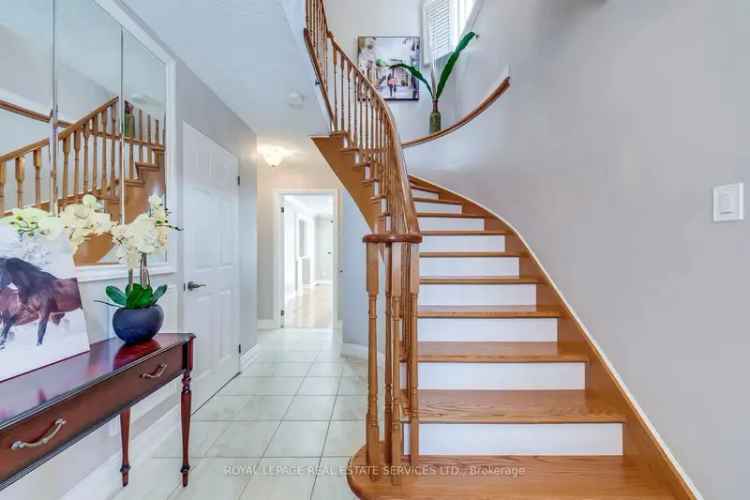 Charming 4-Bedroom Detached Home in Mississauga