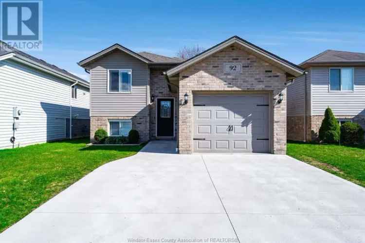 Chatham Raised Ranch 3 Beds Family Home Near Highway 401