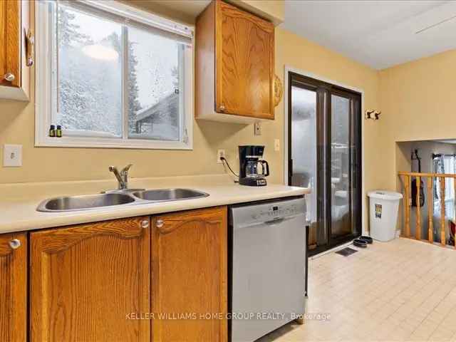 House For Sale in Centre Wellington, Ontario